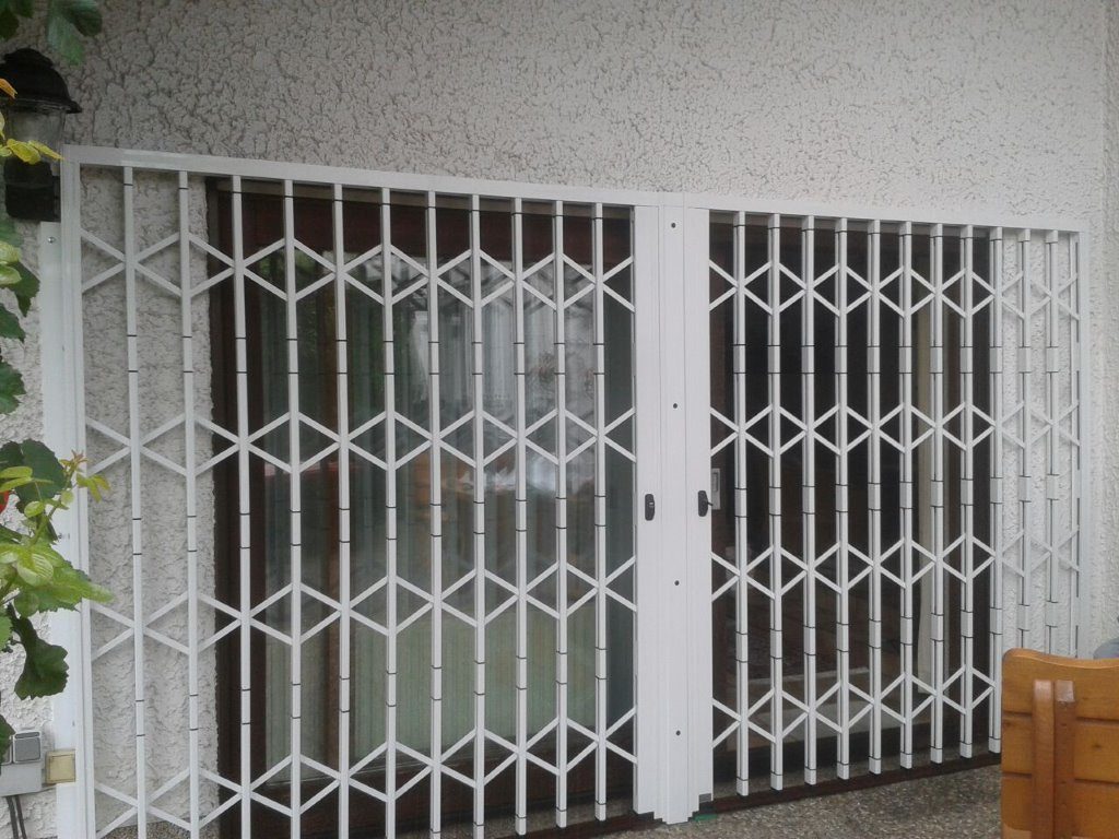 Scherengitter geschlossen Balkontür Rilchingen